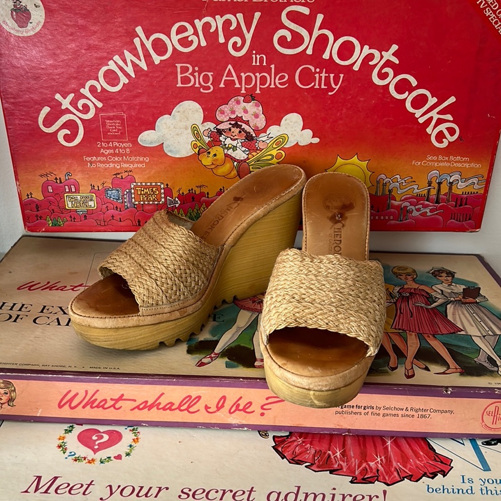 Vintage 70’s - 80’s Cherokee of California Woven Platform Wedge